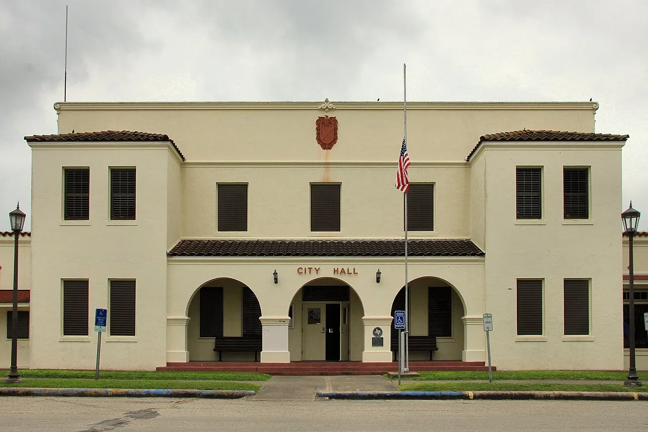 Commercial Roofing in Refugio, TX
